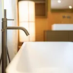 Boutique - Marina 4*