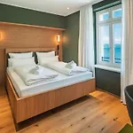 Boutique - Marina 4*