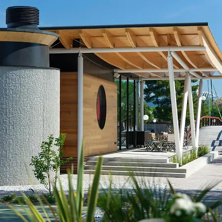 Boutique - Marina 4* Монфальконе