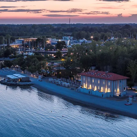Гостевой дом Boutique - Marina 4*