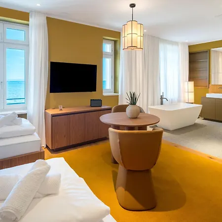 Boutique - Marina 4*