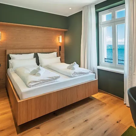 Boutique - Marina 4*