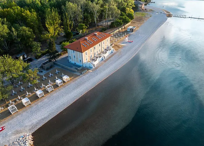 Boutique - Marina مونفالكوني